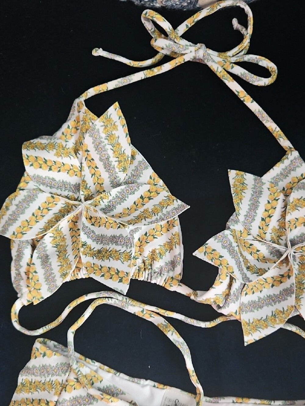 Women’s Yellow Patterned Ruffle Triangle Bikini - Picture 11 of 11